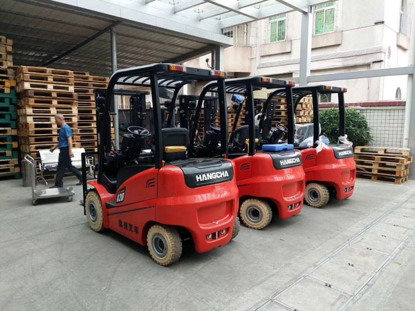 杭州叉車電動(dòng)叉車，60年始終如一的優(yōu)秀品質(zhì)